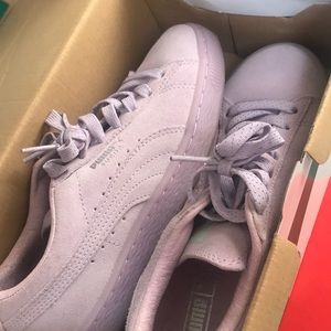 Light purple puma suedes